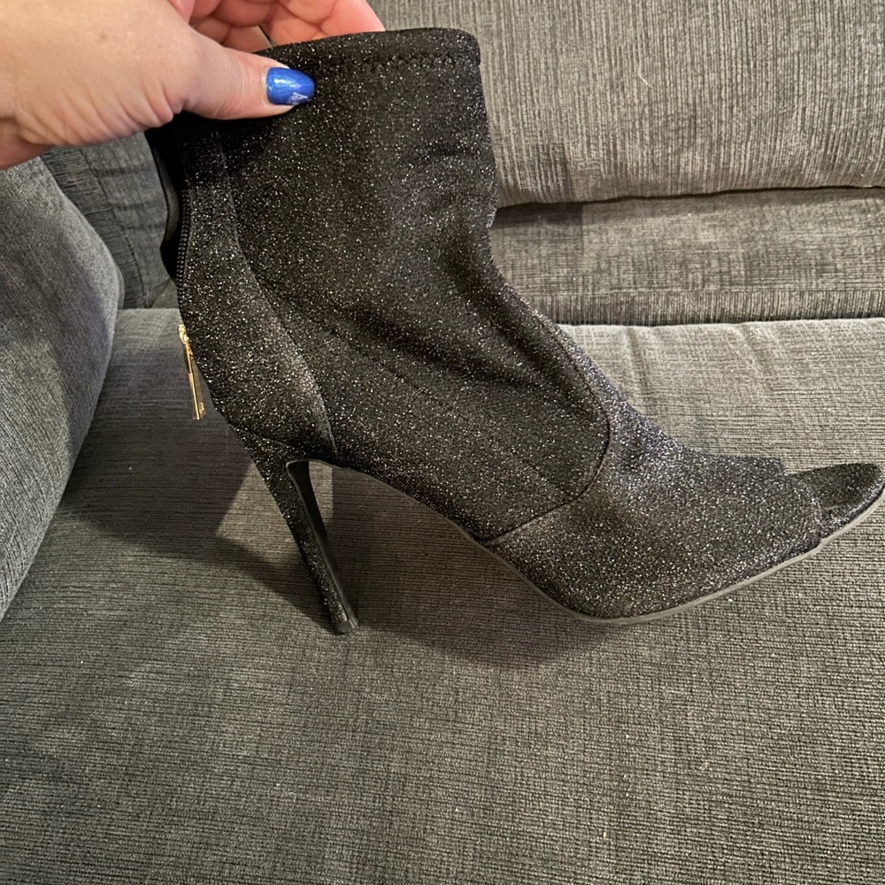 Guess size 11 booties